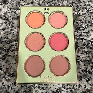 Pixi by Petra Blush Palette